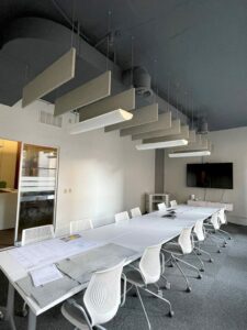 AS_PolyMax_Ceiling_Baffle_ConferenceRoom_009-768x1024